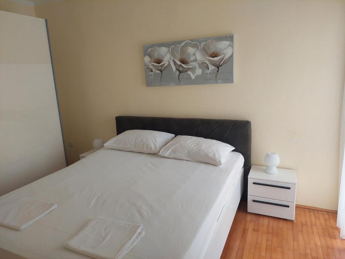 Apartments Gojka Miocevic บีโอกราดนาโมรู ภายนอก รูปภาพ
