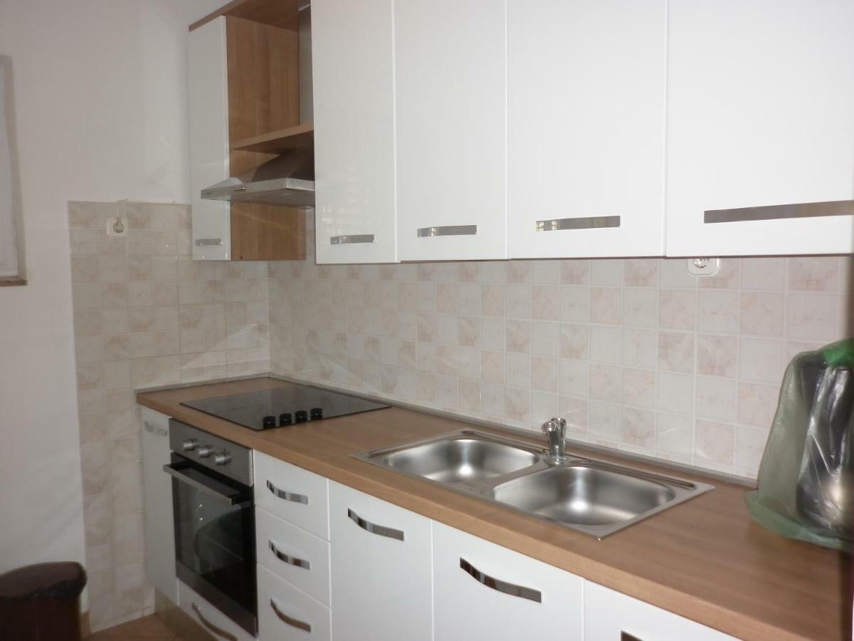 Apartments Gojka Miocevic บีโอกราดนาโมรู ภายนอก รูปภาพ